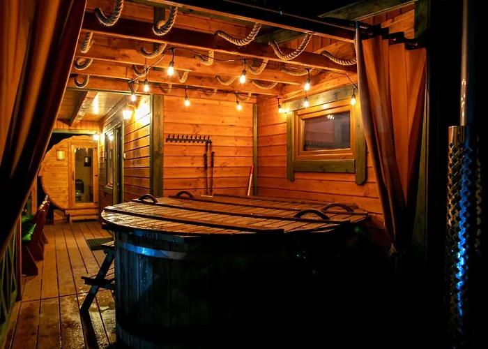 Caloroczny Rysiowka Na Kaszubach Z Basenem Bania Sauna Bilardem Na Wylacznosc - Ostrowite Lesna Dolina *